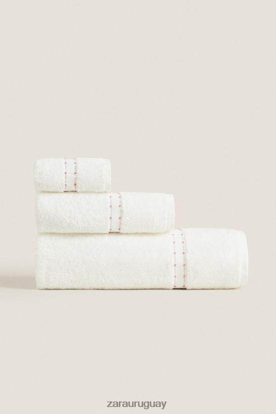 Zara toalla de algodón con borde bordado unisexo H6RHL21705 ostra blanca accesorios