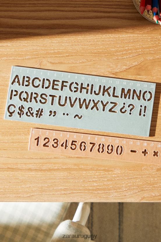 Zara reglas de números y alfabetos (paquete de 2) unisexo H6RHL21581 multicolor accesorios