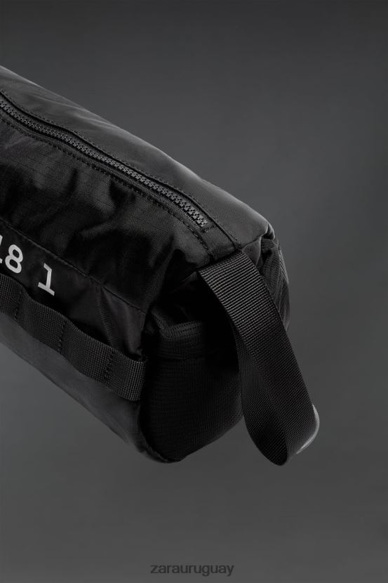 Zara bolsa de lavado técnica hombres H6RHL21279 negro accesorios