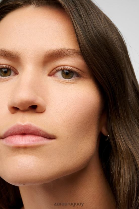 Zara crema hidratante con color mujer H6RHL2821 neutral accesorios