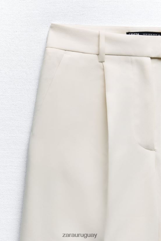 Zara bermudas plisadas mujer H6RHL2535 ostra blanca ropa