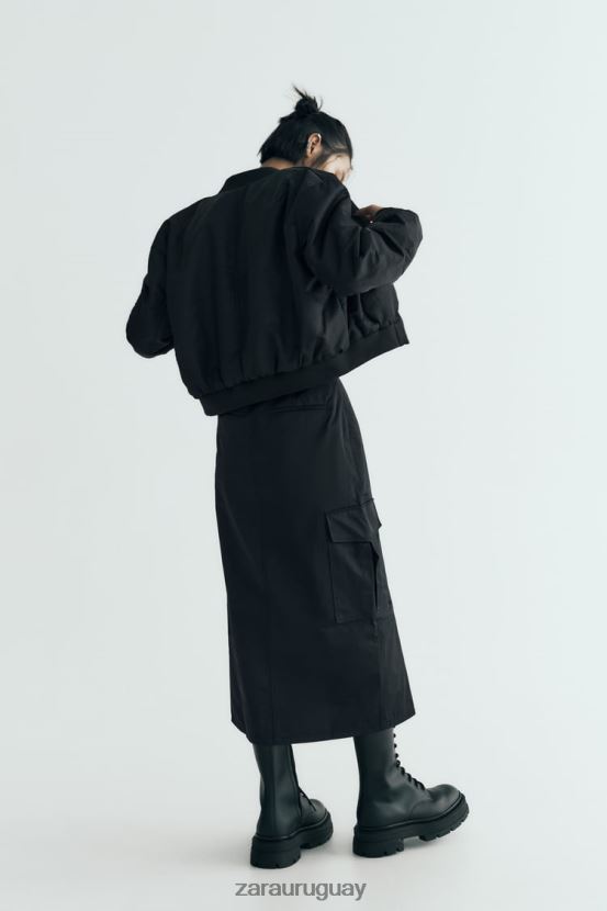 Zara falda de nailon con cremallera mujer H6RHL2634 negro ropa