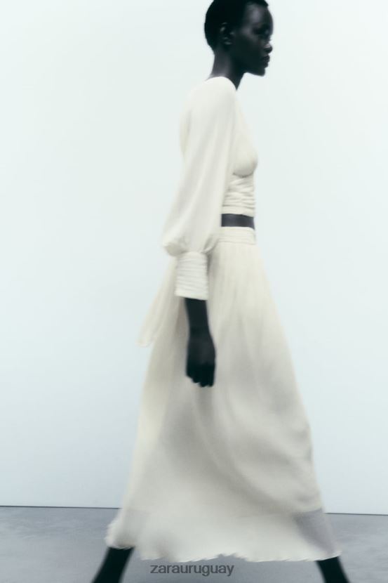 Zara falda midi plisada mujer H6RHL2700 ostra blanca ropa