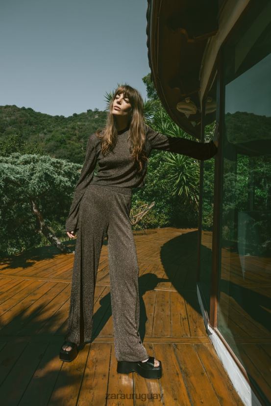 Zara pantalones con hilo metalico mujer H6RHL2490 oro ropa