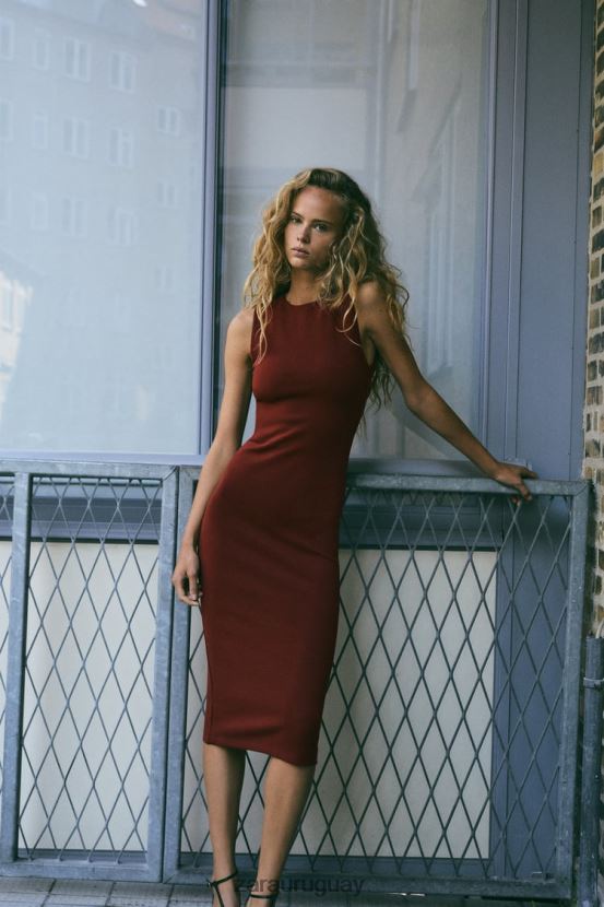 Zara vestido ajustado con espalda abierta mujer H6RHL2234 rojizo ropa