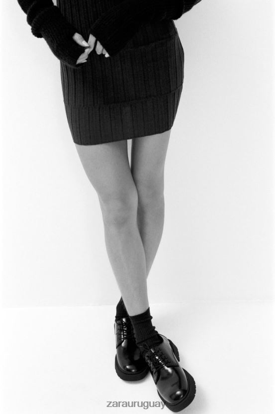 Zara vestido de punto de canalé con cuello alto mujer H6RHL2227 gris antracita ropa