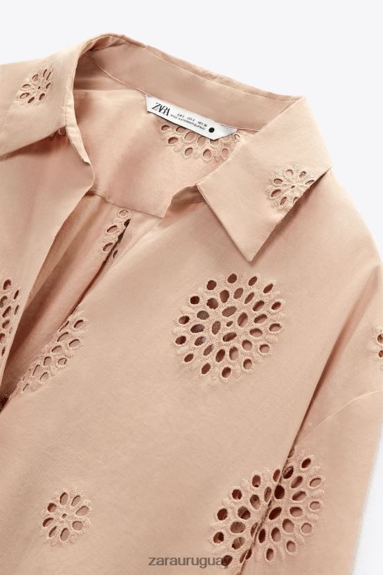 Zara camisa con bordado calado mujer H6RHL2379 beige/rosa ropa