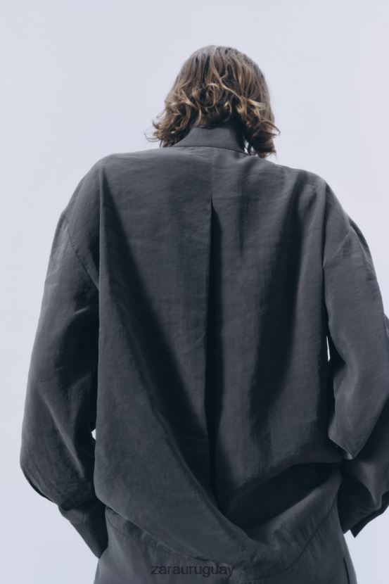 Zara sobrecamisa plisada mujer H6RHL2347 gris ropa