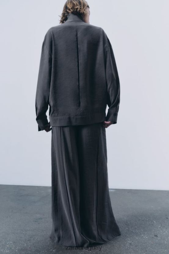 Zara sobrecamisa plisada mujer H6RHL2347 gris ropa