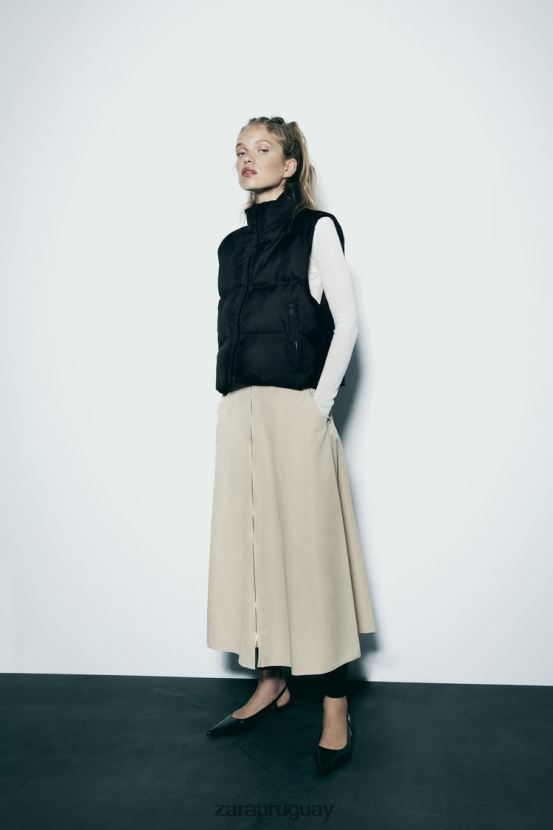 Zara chaleco acolchado corto con protección contra el agua y el viento mujer H6RHL2192 negro ropa