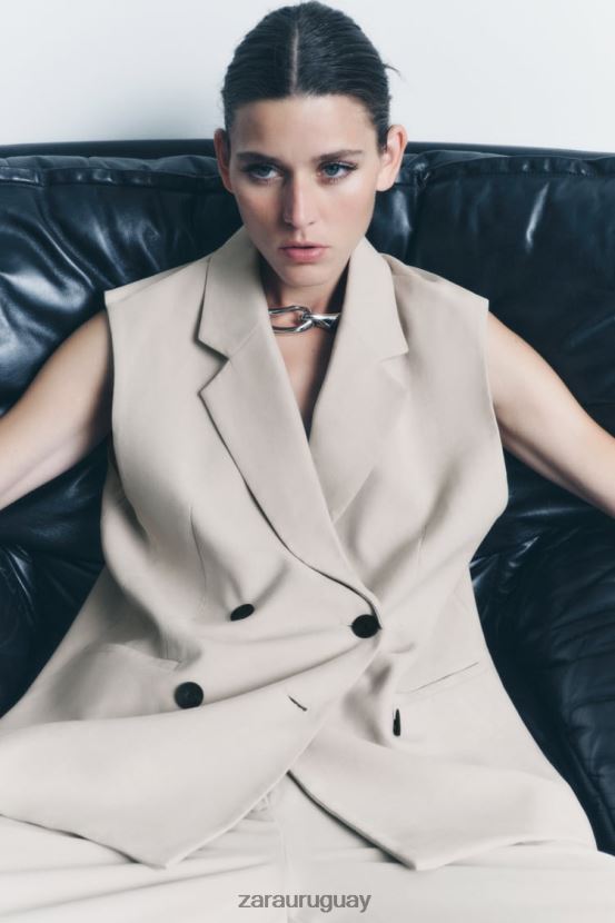 Zara chaleco cruzado mujer H6RHL2187 arena ropa