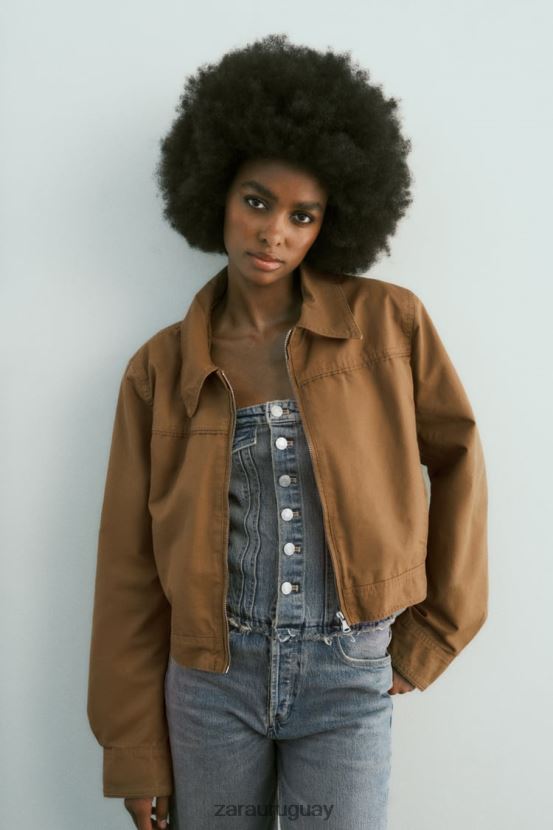 Zara chaqueta corta de algodón encerado mujer H6RHL288 marrón ropa