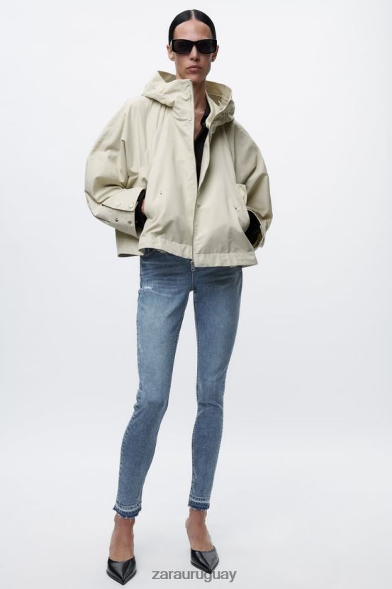 Zara parka corta con capucha mujer H6RHL25 crudo ropa