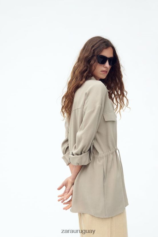 Zara sobrecamisa con cintura ajustable mujer H6RHL2100 arena ropa